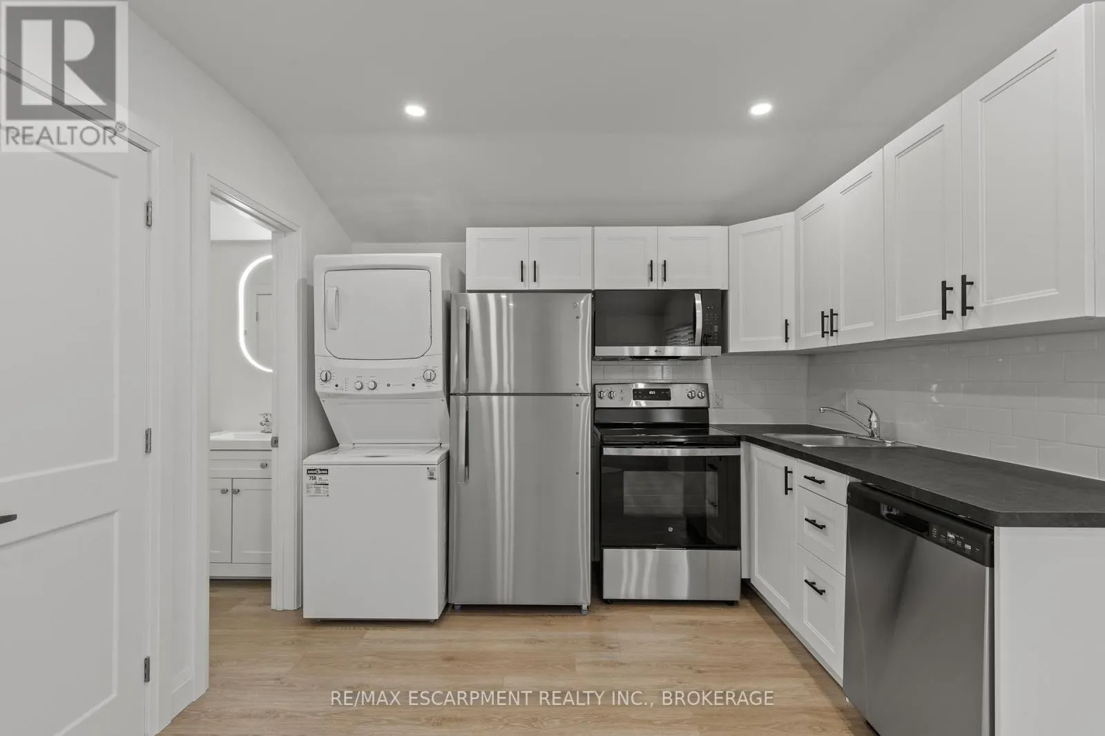UNIT 2 - 362 GATFIELD AVENUE #Unit 2