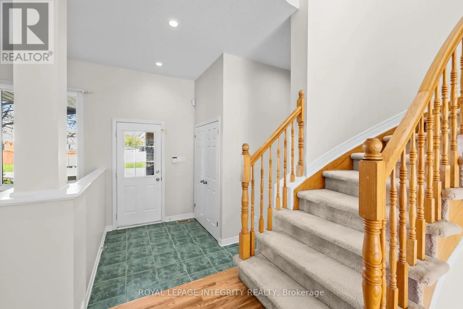 4 TAMARACK PLACE