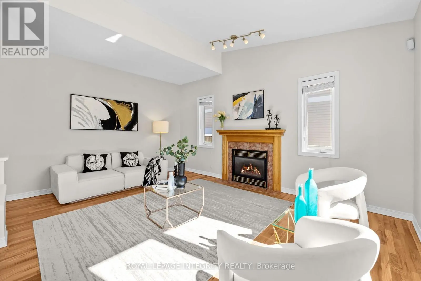 4 TAMARACK PLACE