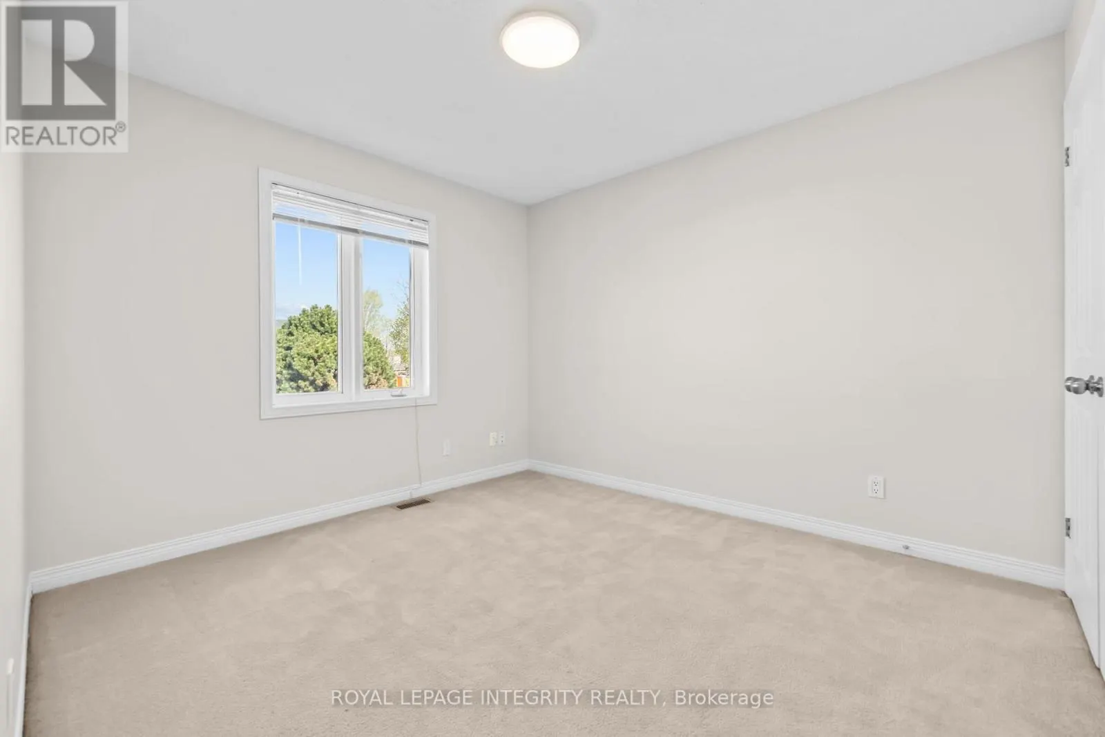 4 TAMARACK PLACE