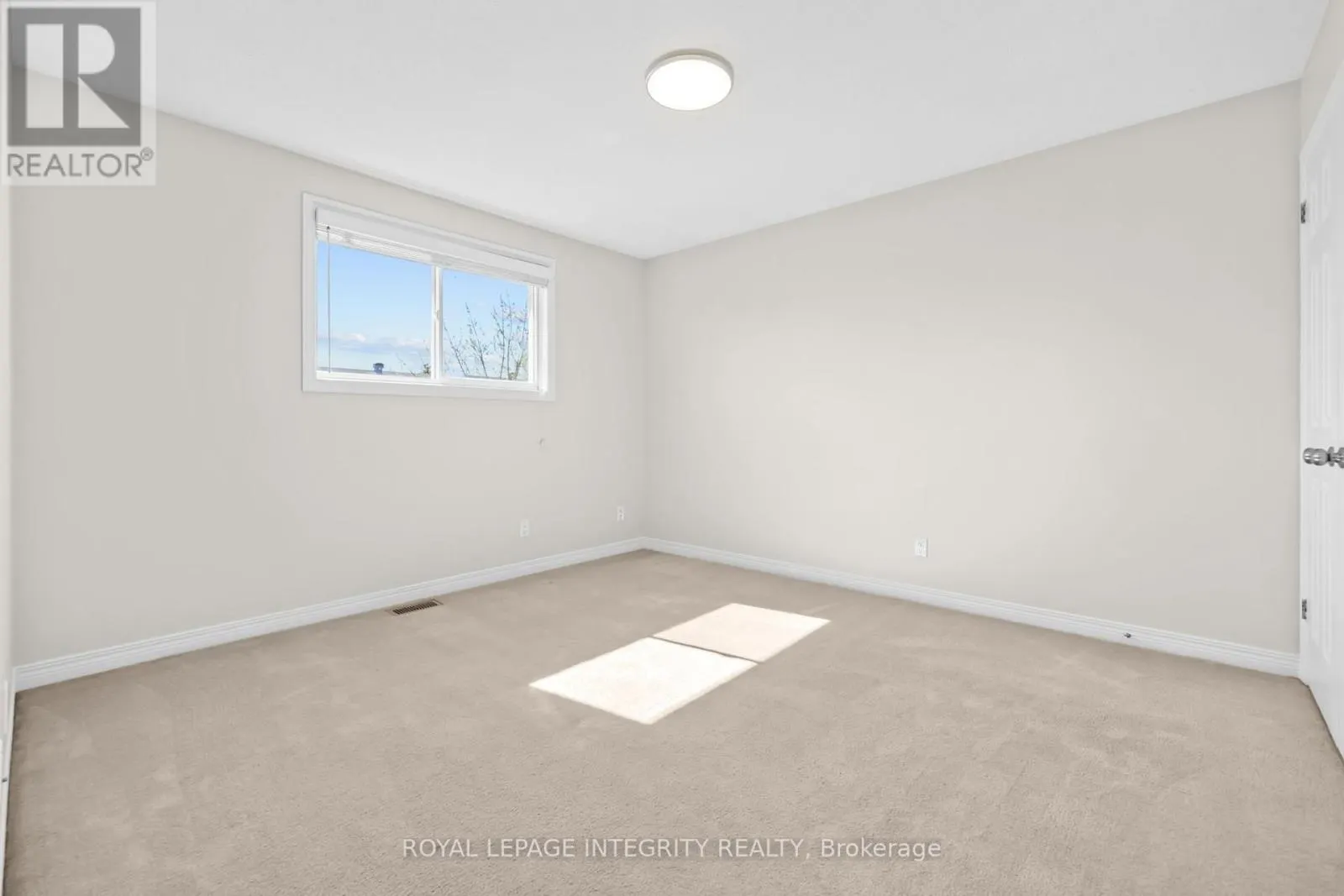 4 TAMARACK PLACE