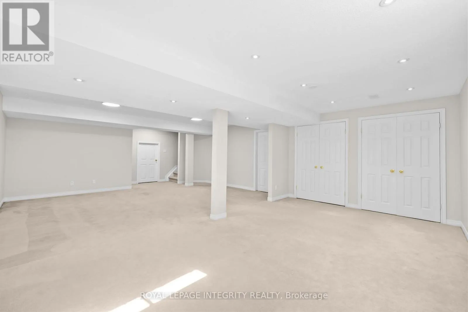 4 TAMARACK PLACE