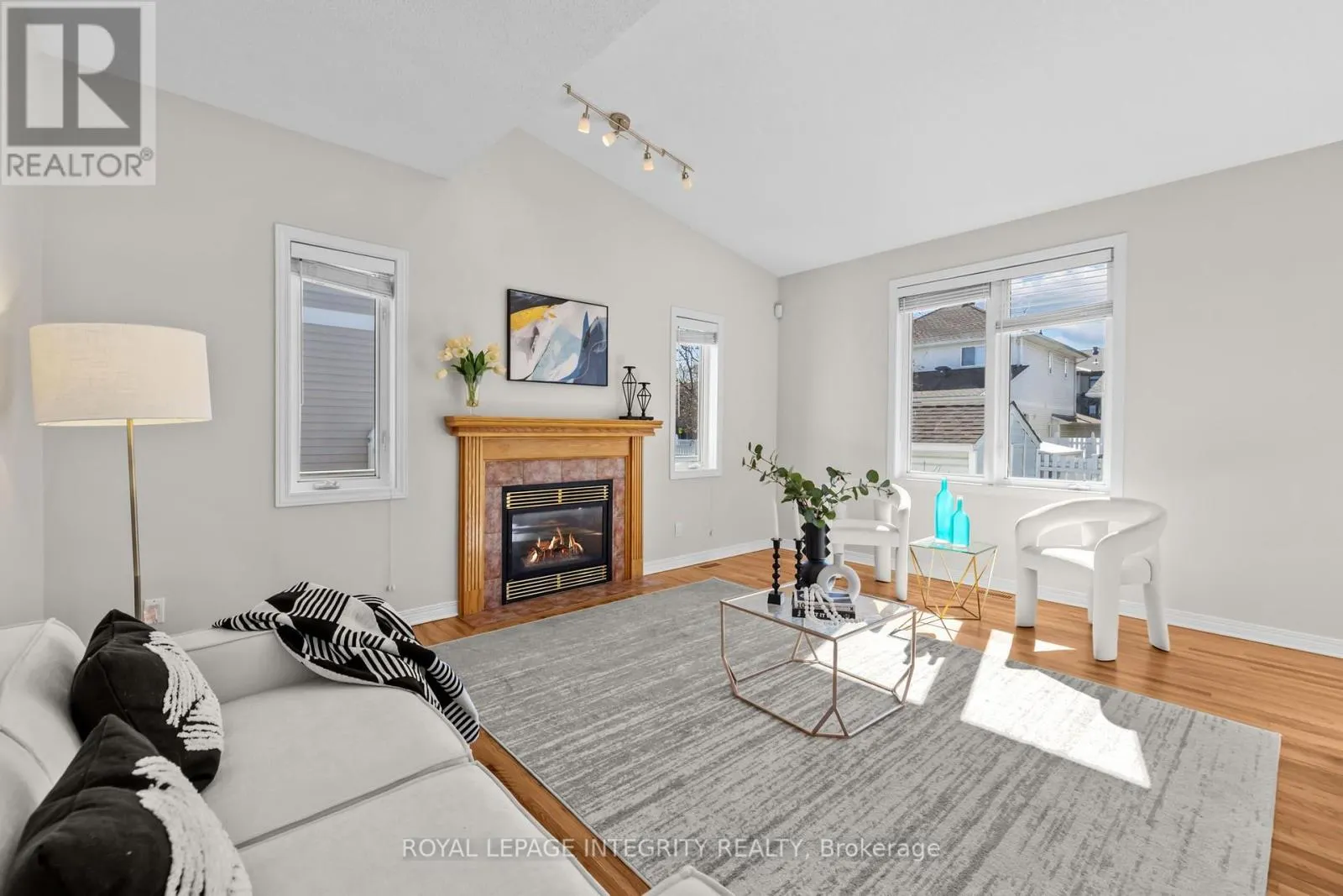 4 TAMARACK PLACE
