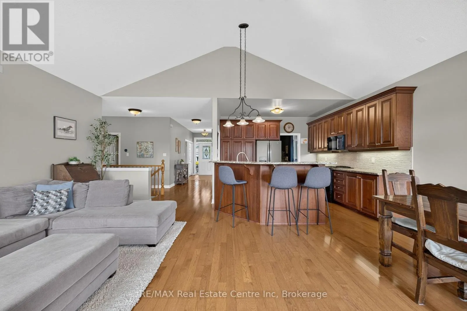 117 HAYWARD COURT