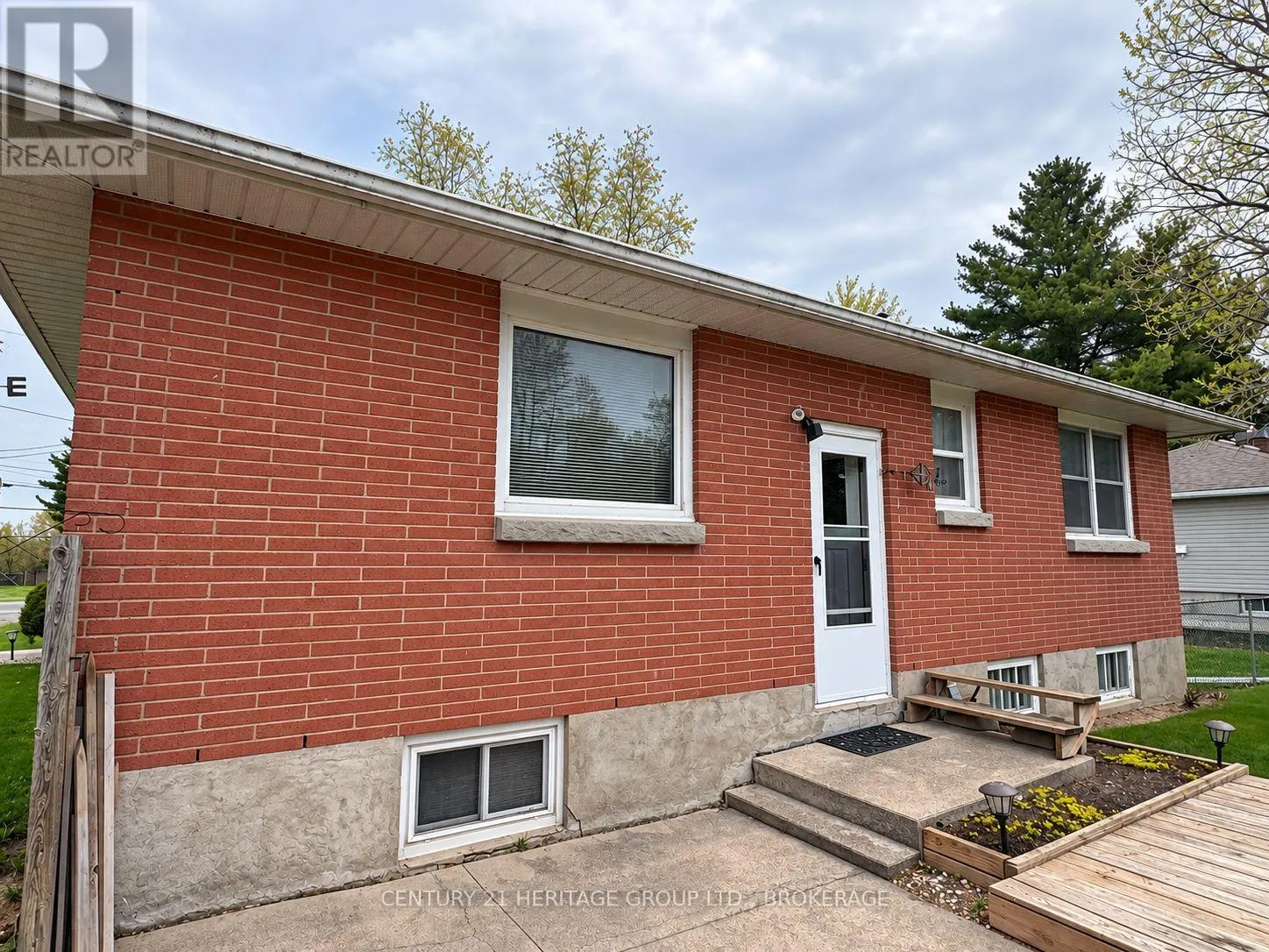 227 ARNOLD STREET