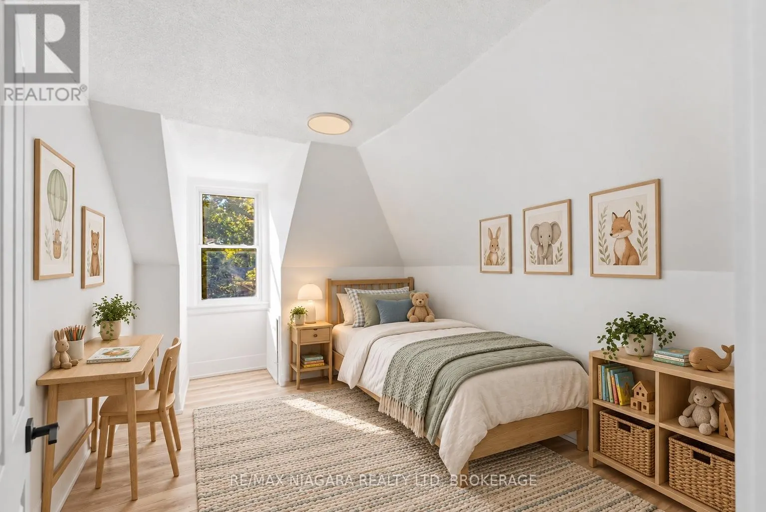 UPPER - 34 HAIG STREET #Upper
