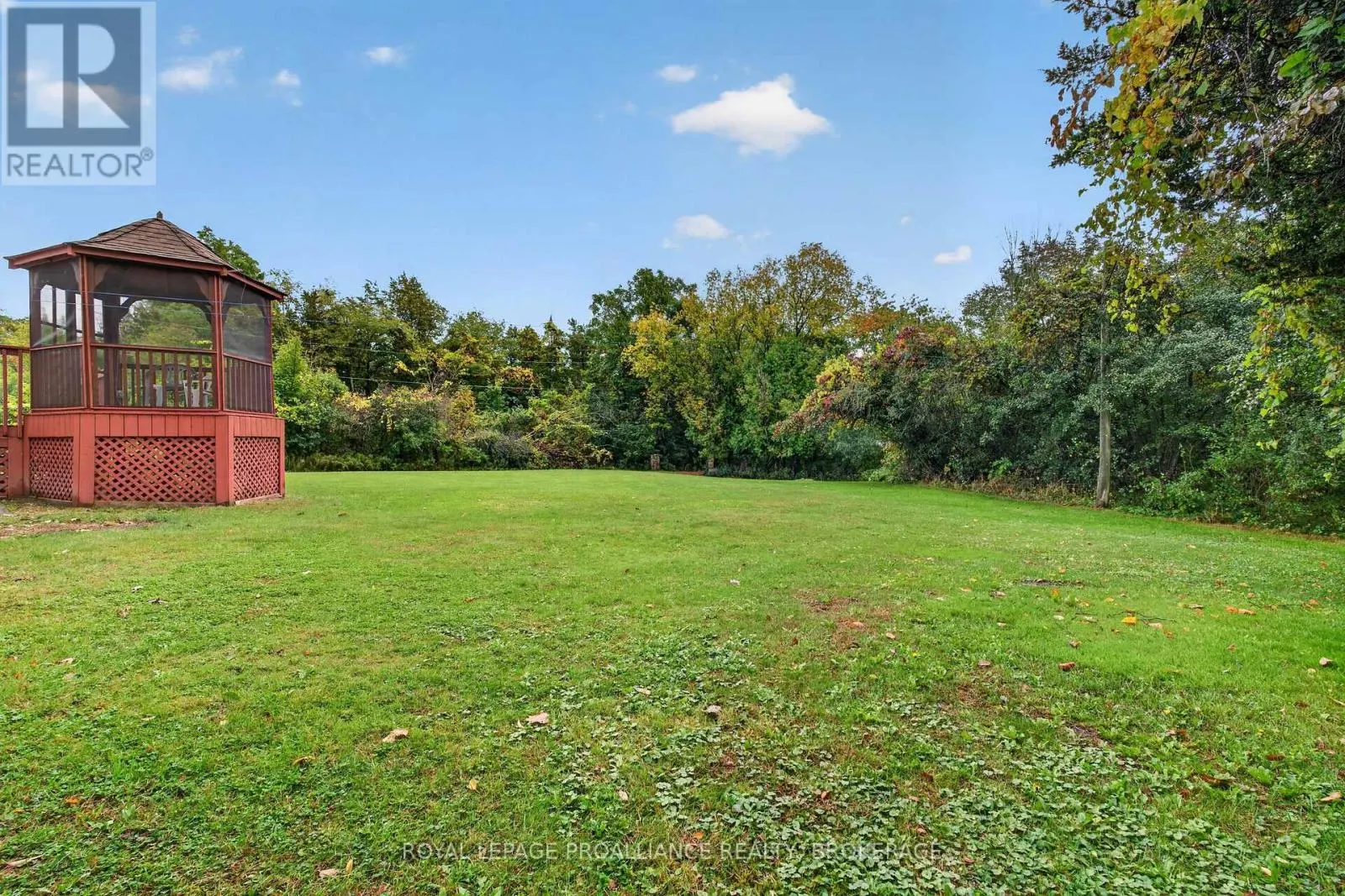 935 MCKNIGHT ROAD