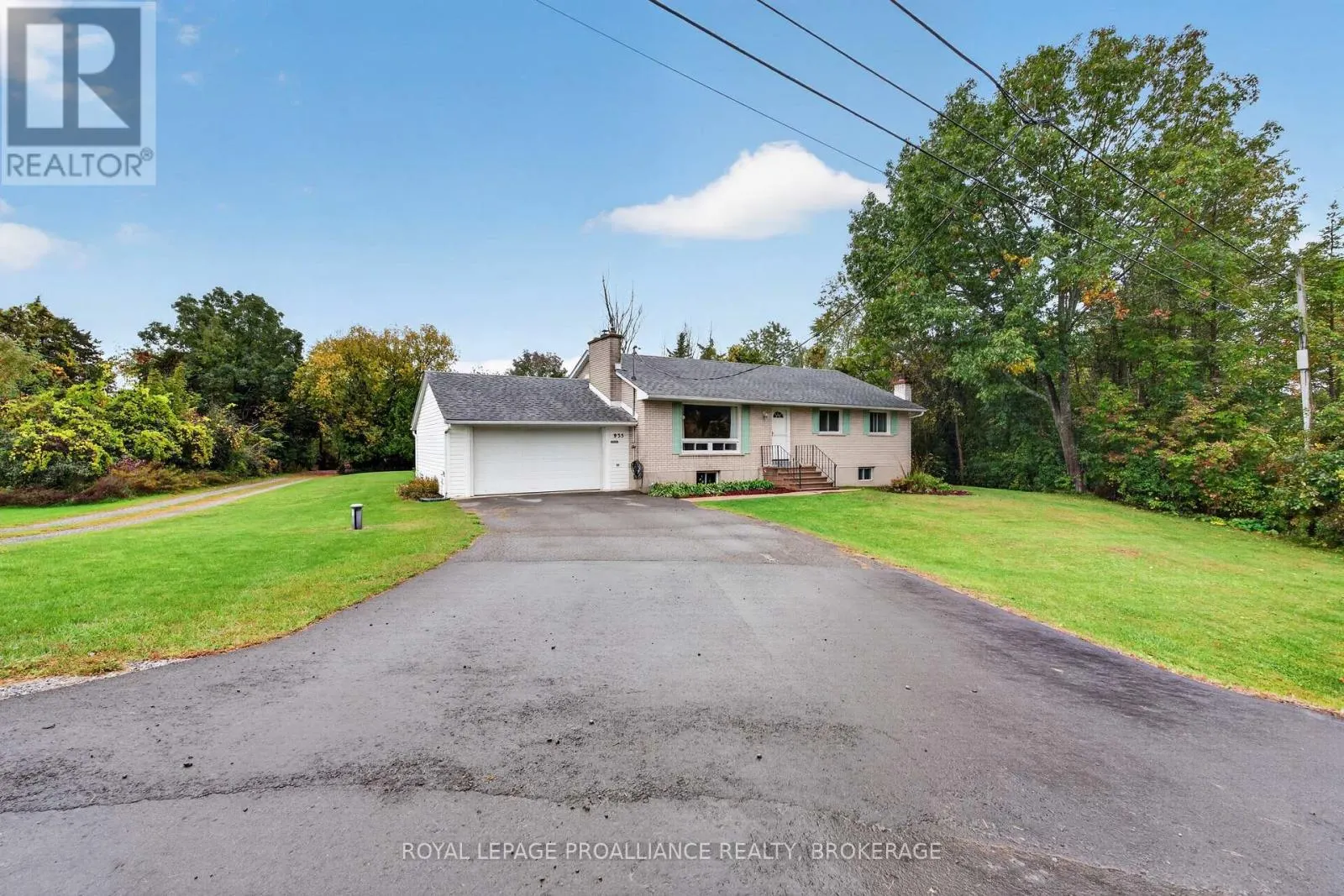 935 MCKNIGHT ROAD