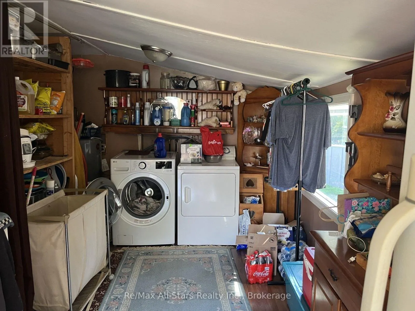 2 ALEXANDER AVENUE