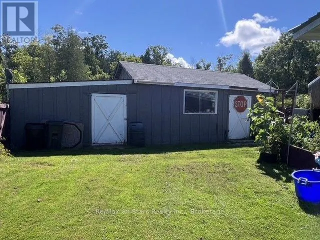 2 ALEXANDER AVENUE