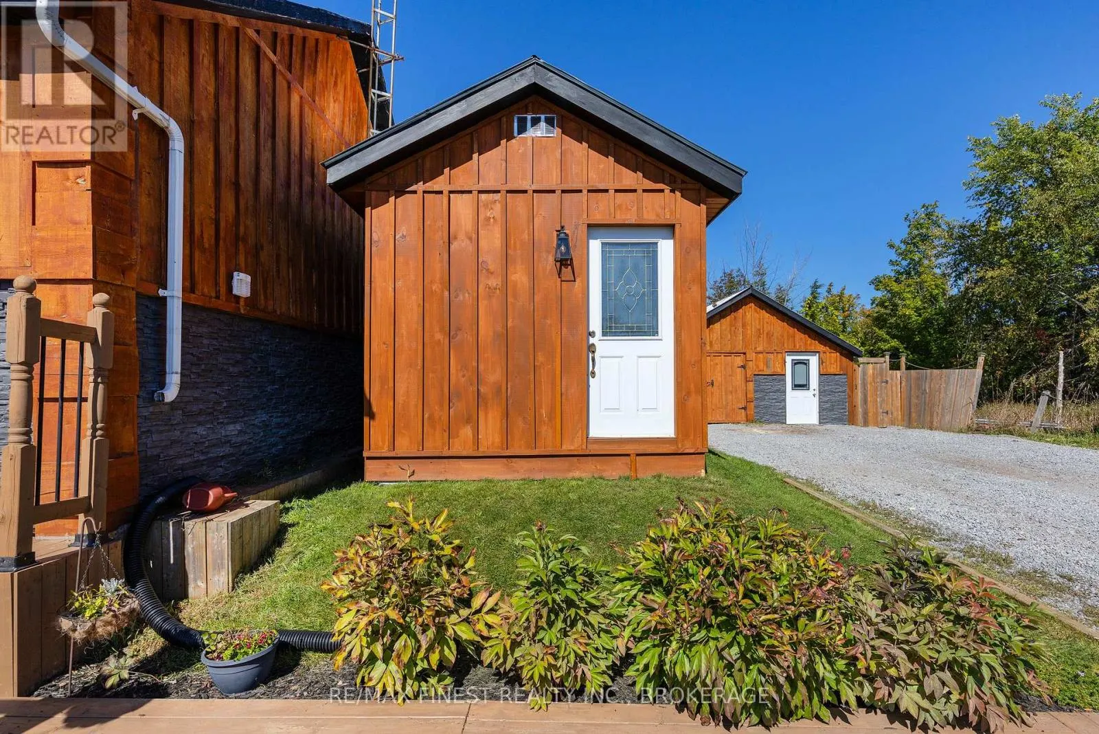 571 CENTREVILLE ROAD