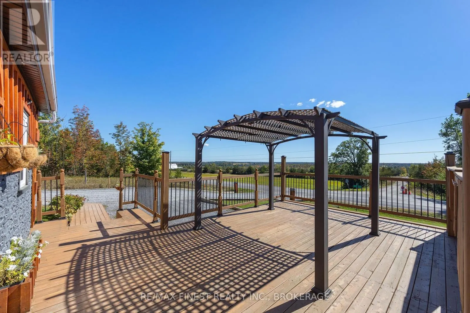 571 CENTREVILLE ROAD