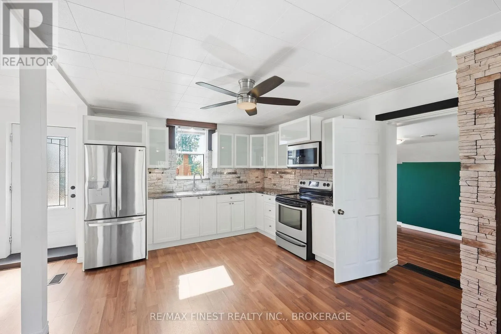 571 CENTREVILLE ROAD