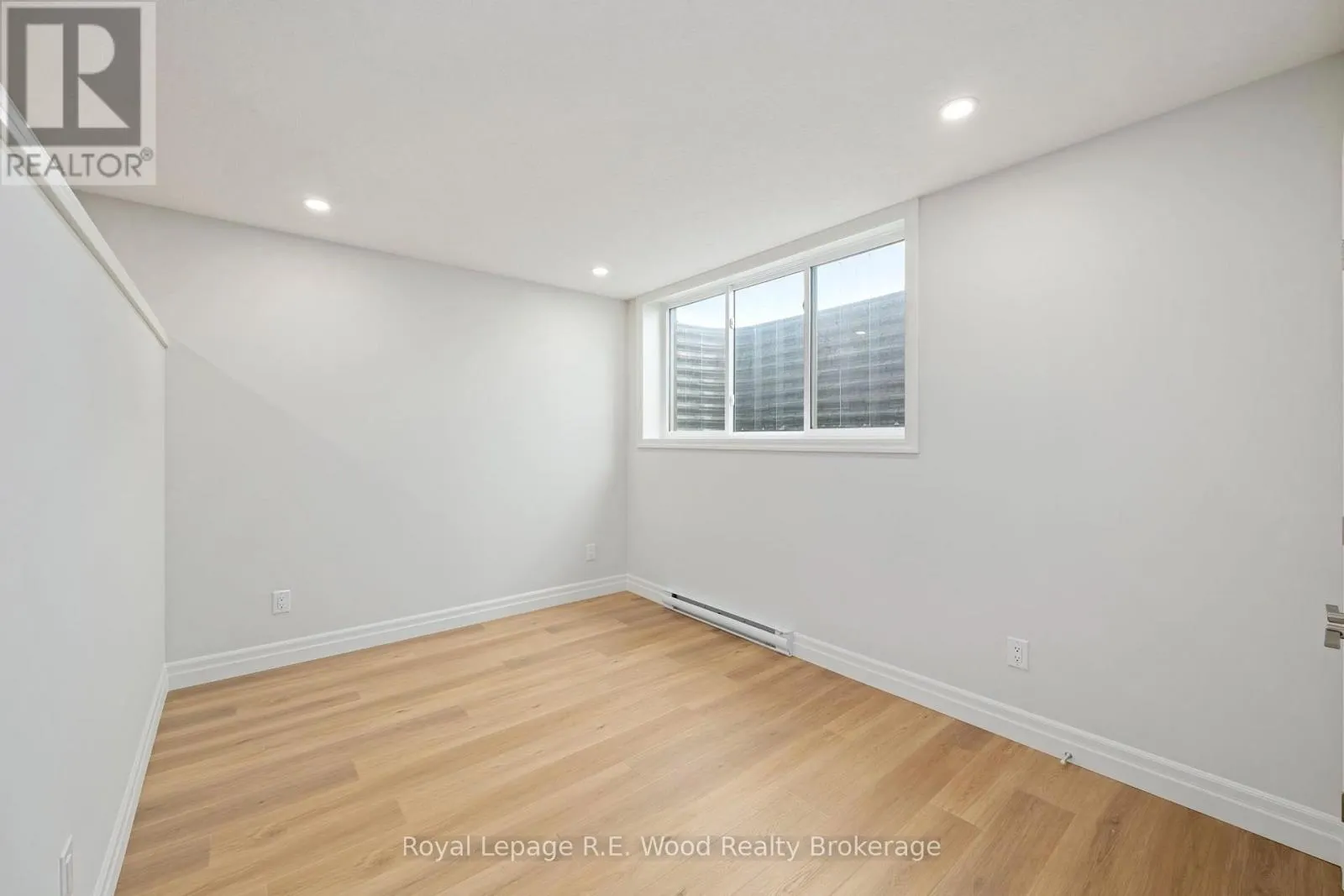 3 HOYLAKE ROAD