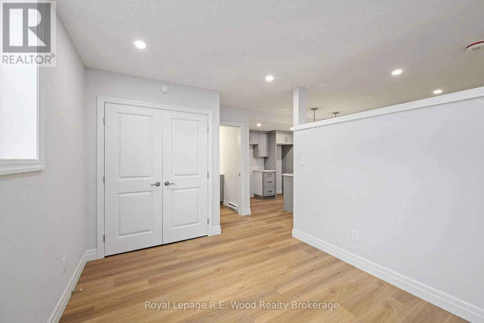 3 HOYLAKE ROAD