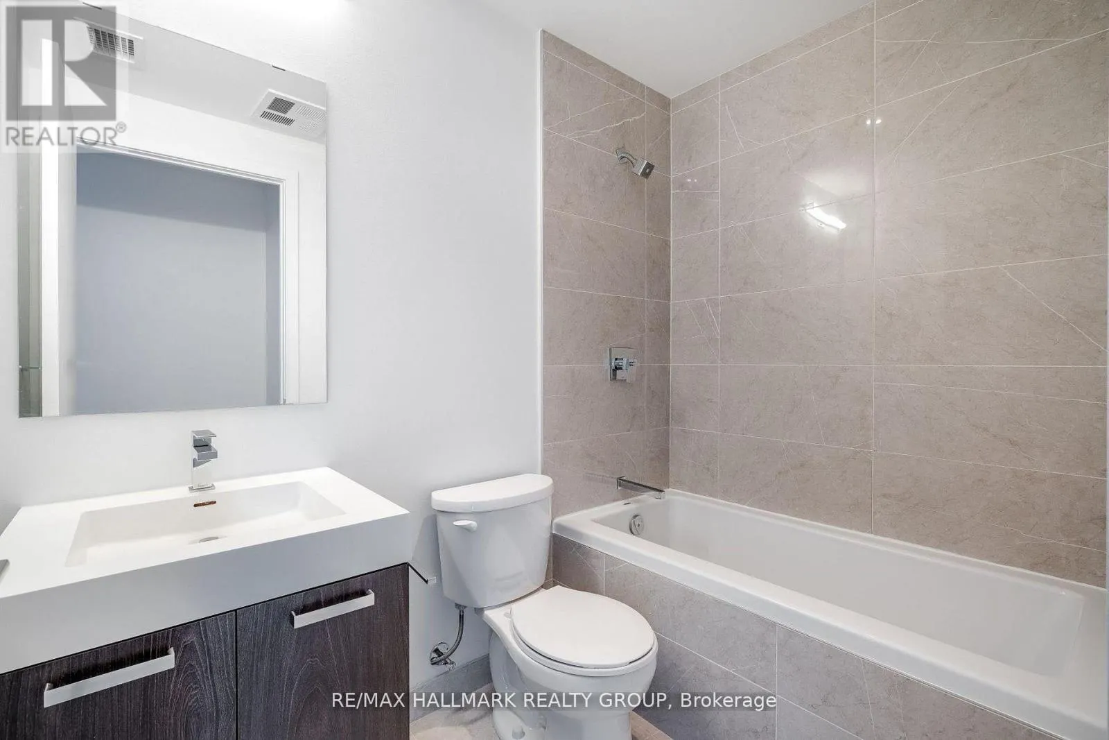 710 - 203 CATHERINE STREET W