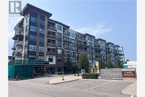 309 - 40 ESPLANADE LANE