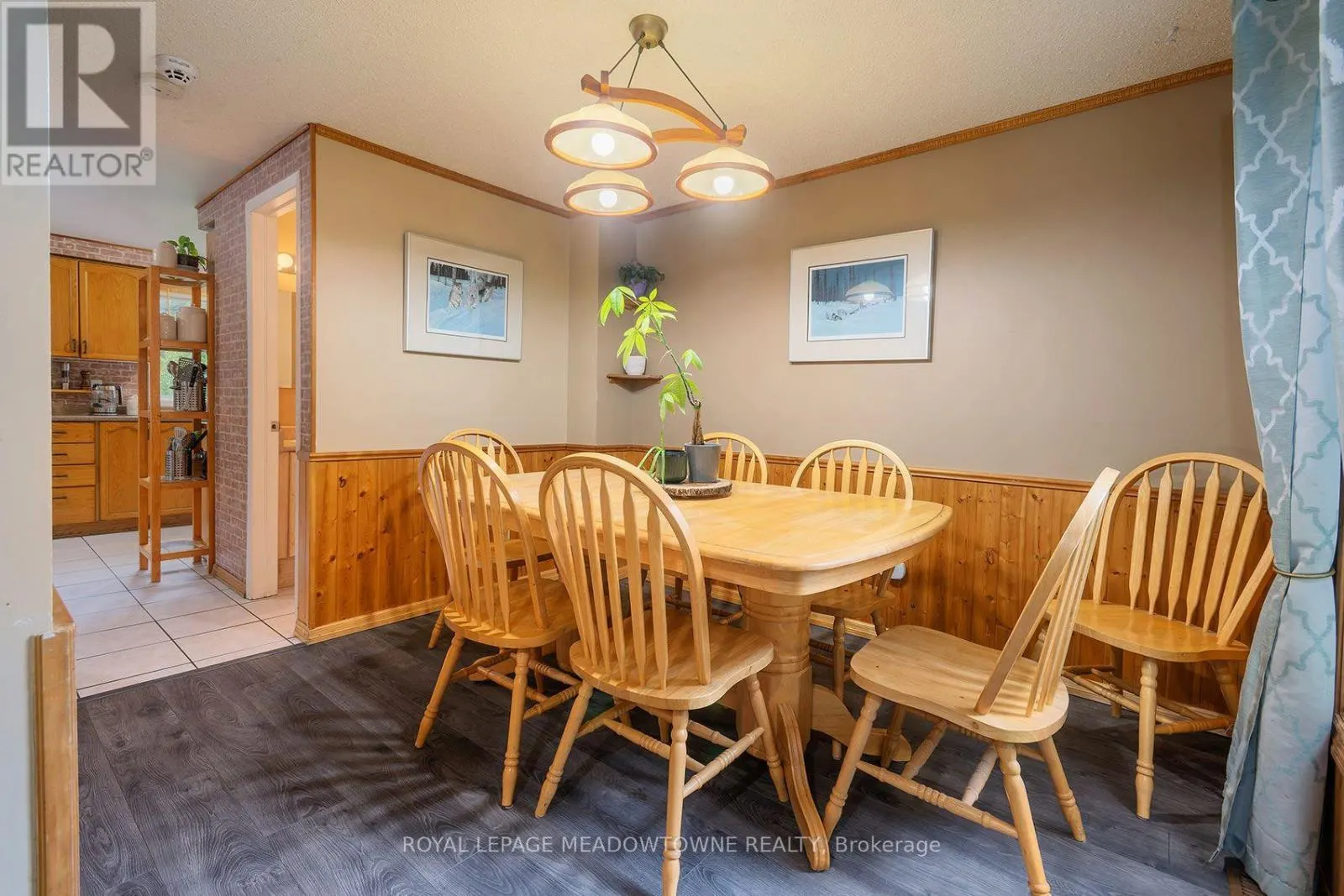209 ELMIRA ROAD S