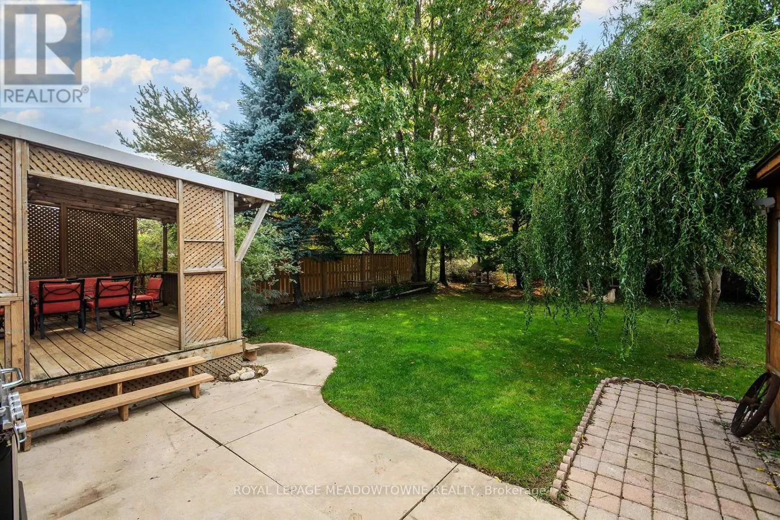 209 ELMIRA ROAD S