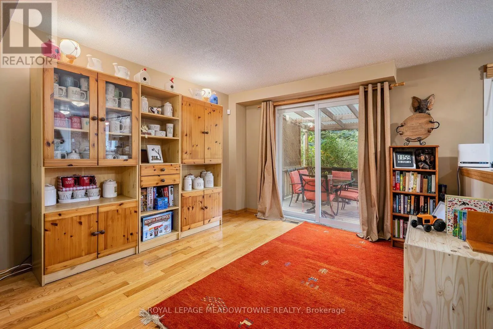 209 ELMIRA ROAD S