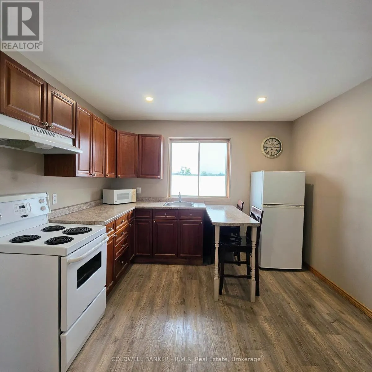 2 - 1024 DIVISION STREET #2