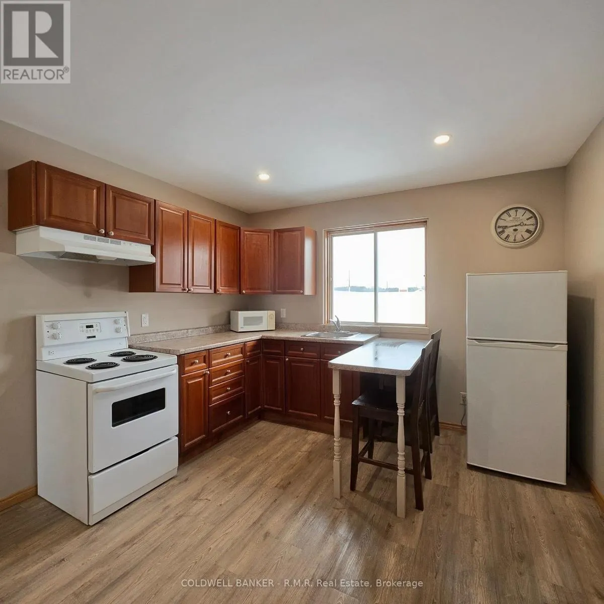 2 - 1024 DIVISION STREET #2