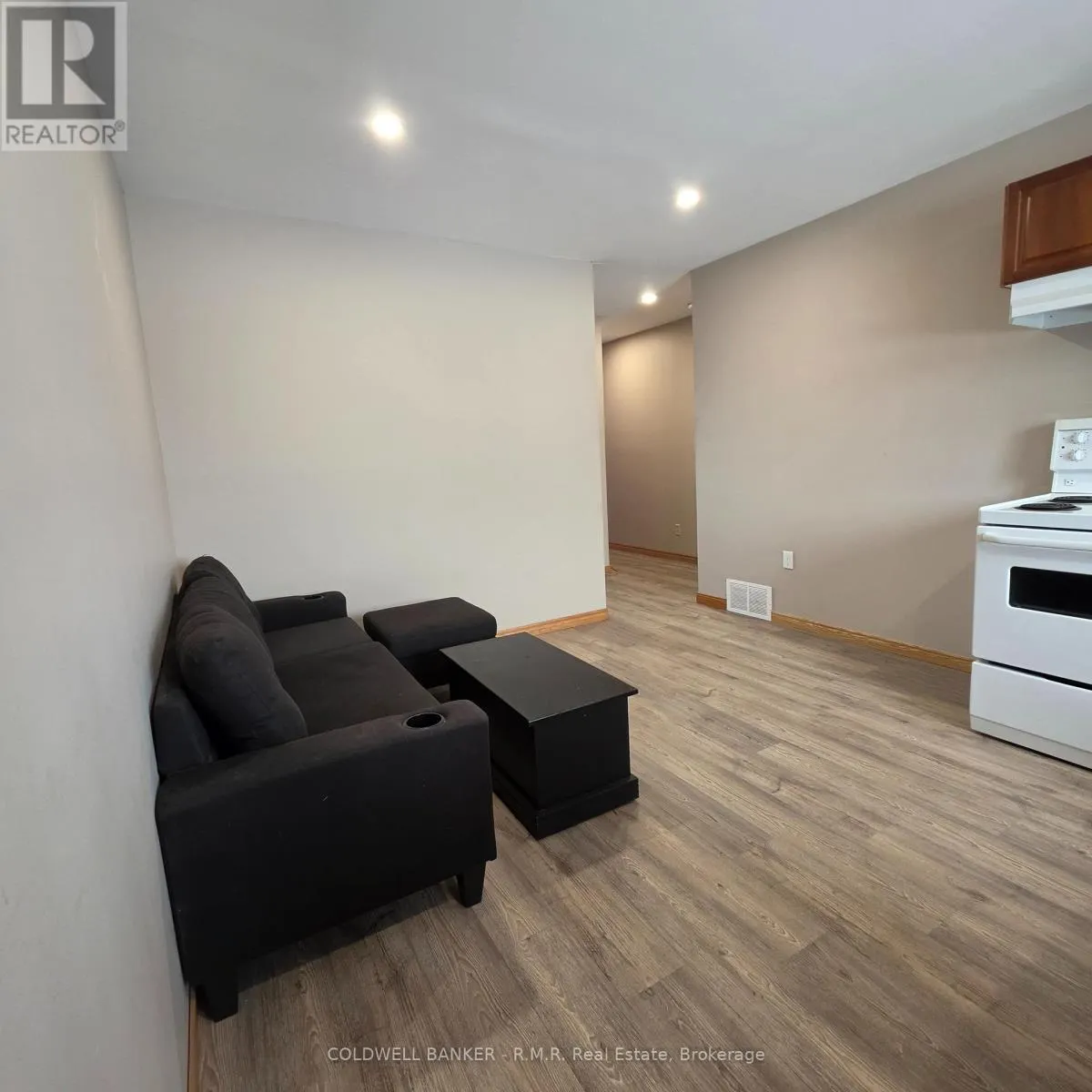 2 - 1024 DIVISION STREET #2