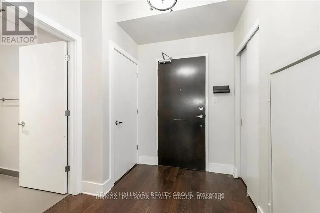 319 - 101 RICHMOND ROAD
