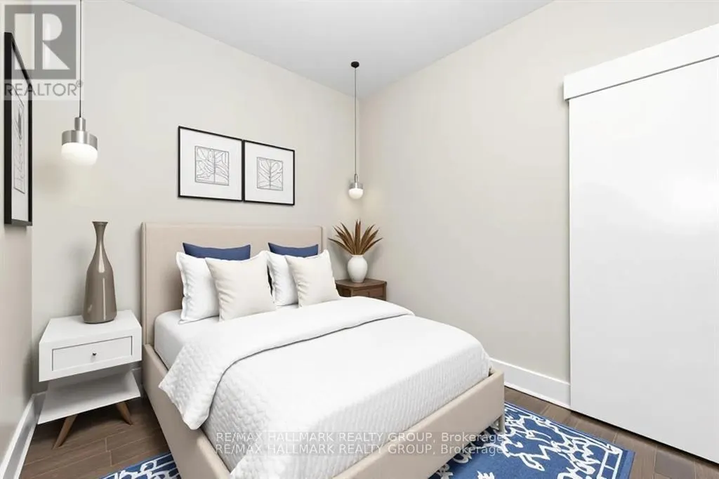 319 - 101 RICHMOND ROAD