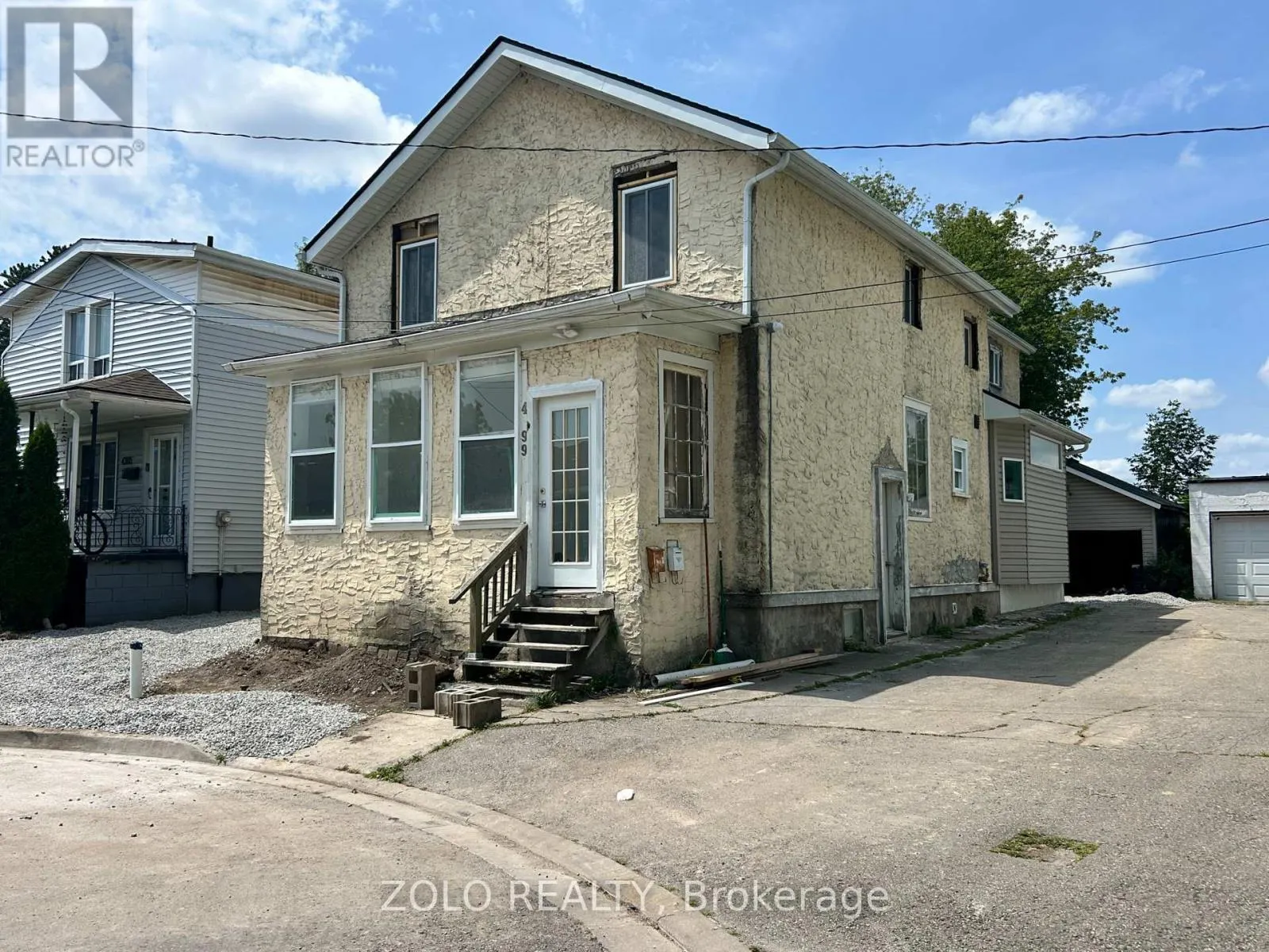 1 - 4299 SECOND AVENUE