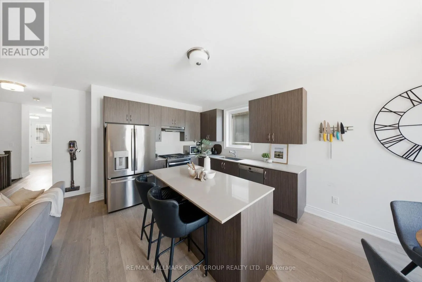 124 - 80 MARSH AVENUE