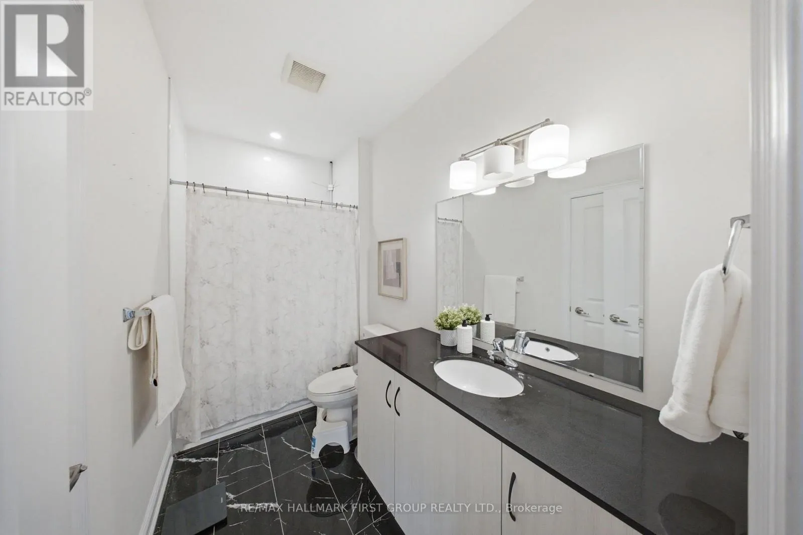 124 - 80 MARSH AVENUE