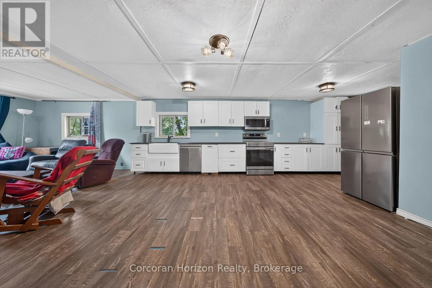 20 PARRY SOUND ROAD