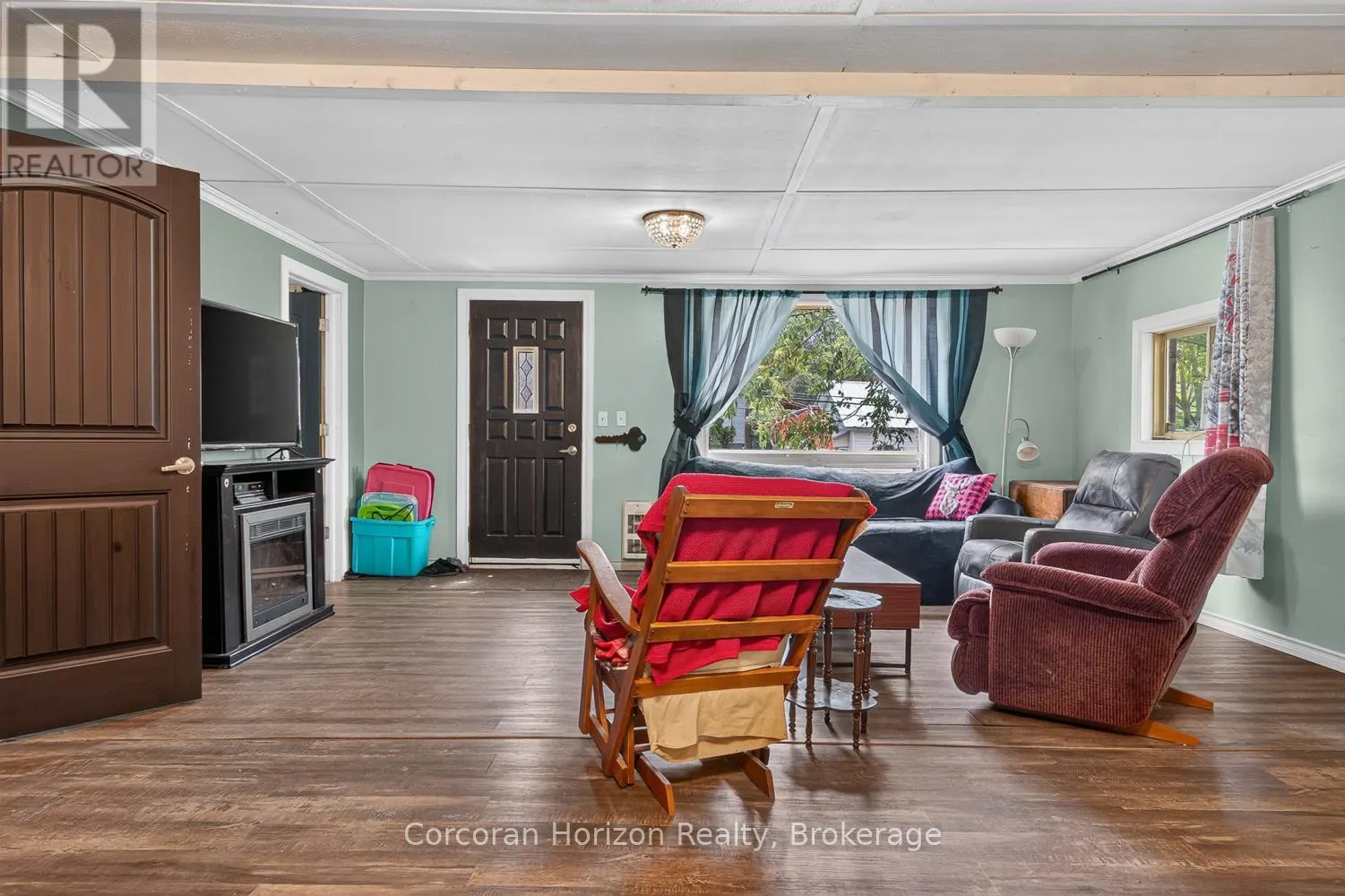 20 PARRY SOUND ROAD