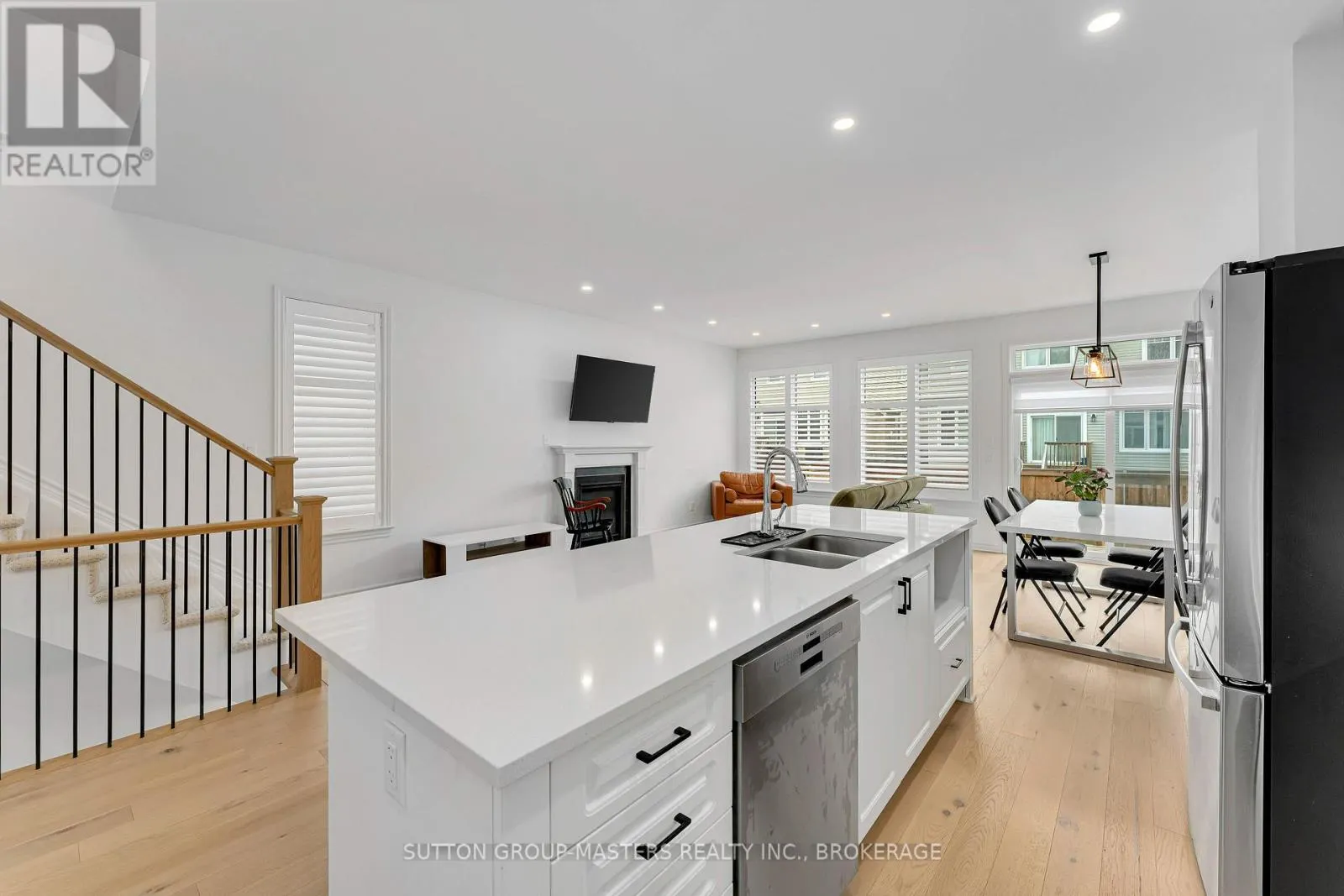 1283 DELANCEY DRIVE