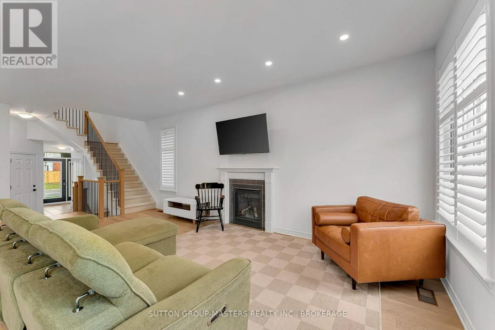 1283 DELANCEY DRIVE