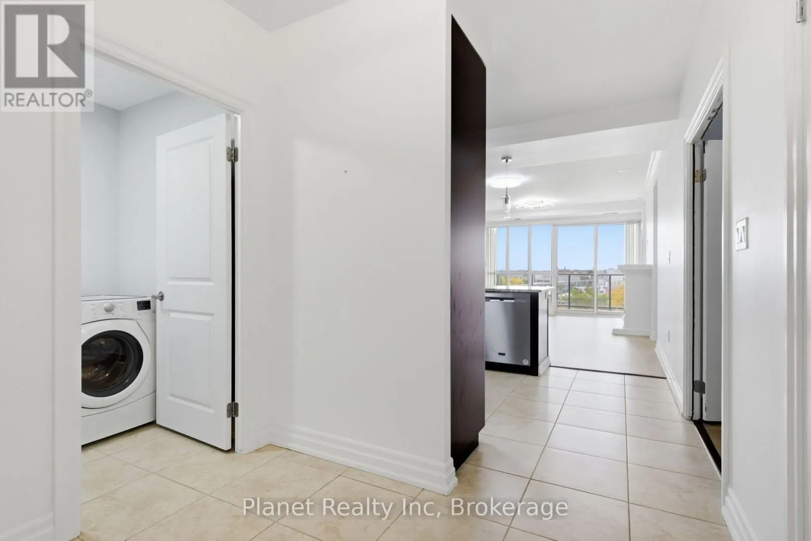 508 - 160 MACDONELL STREET #508