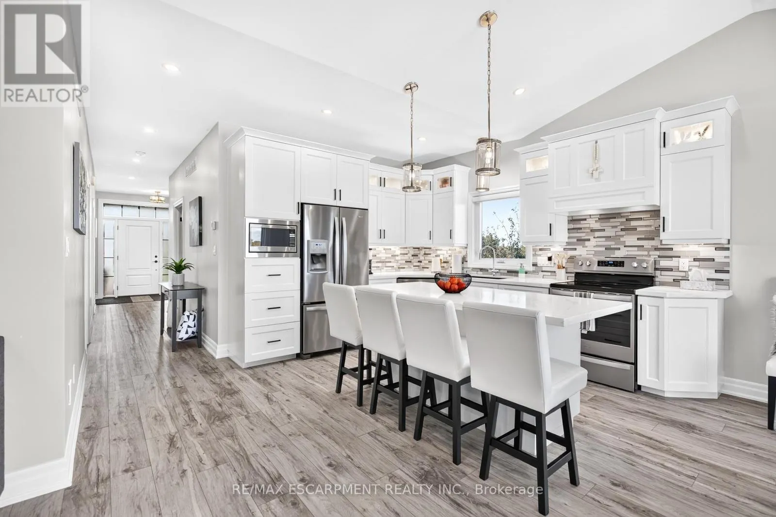 4237 MANSON LANE