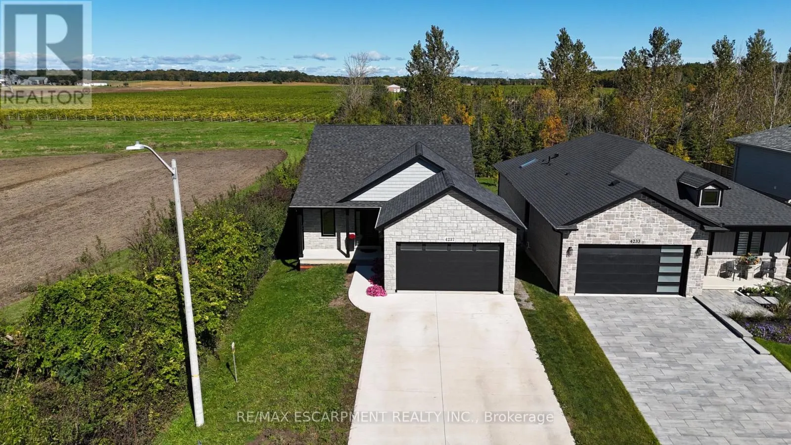 4237 MANSON LANE