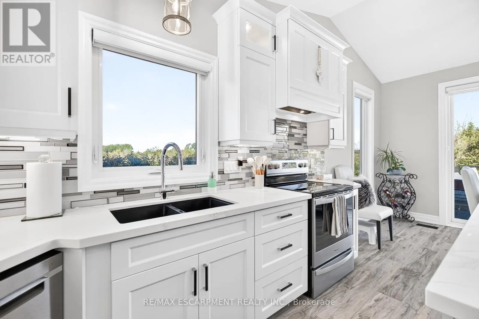 4237 MANSON LANE