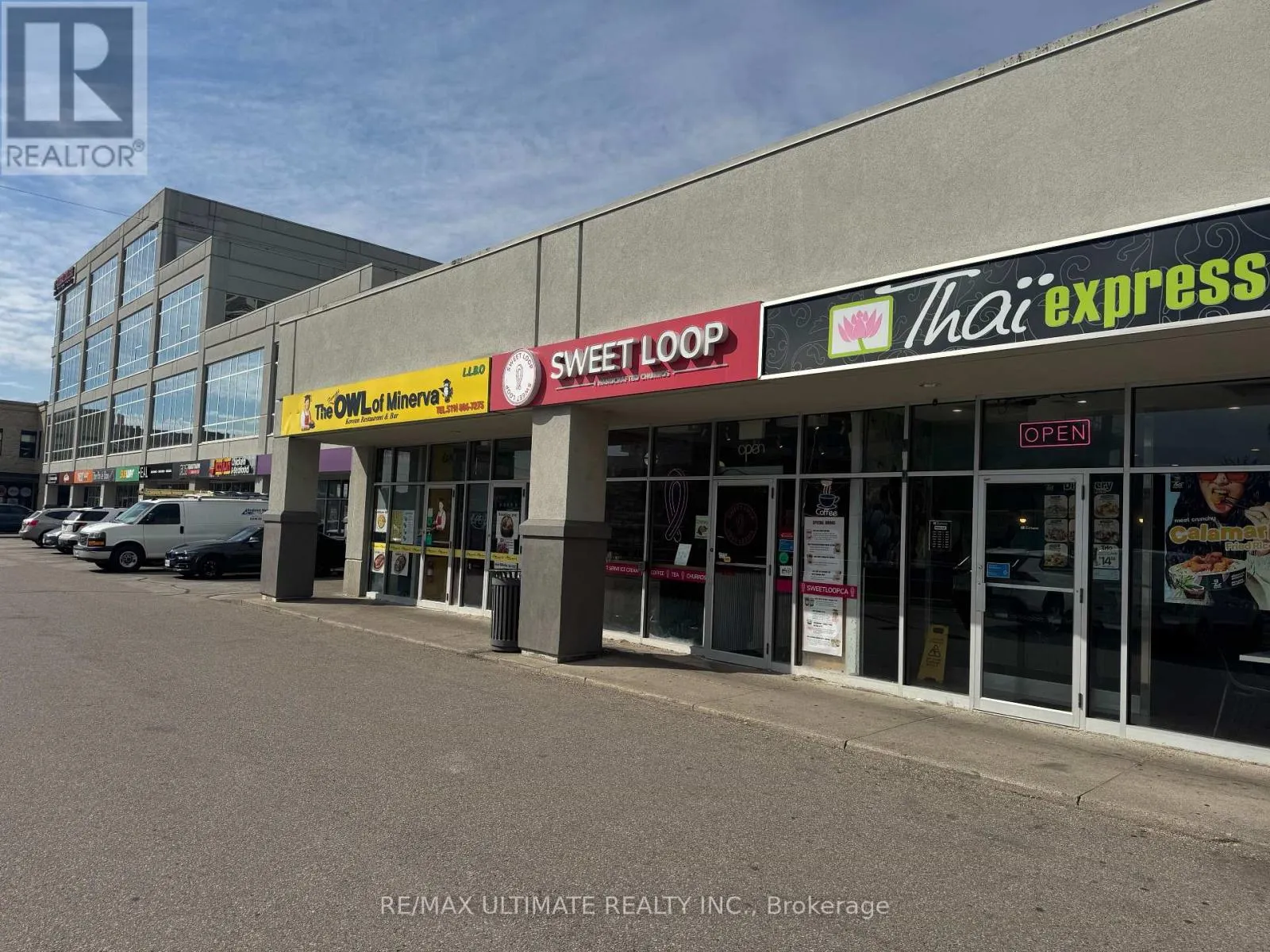 12 - 255 KING STREET N