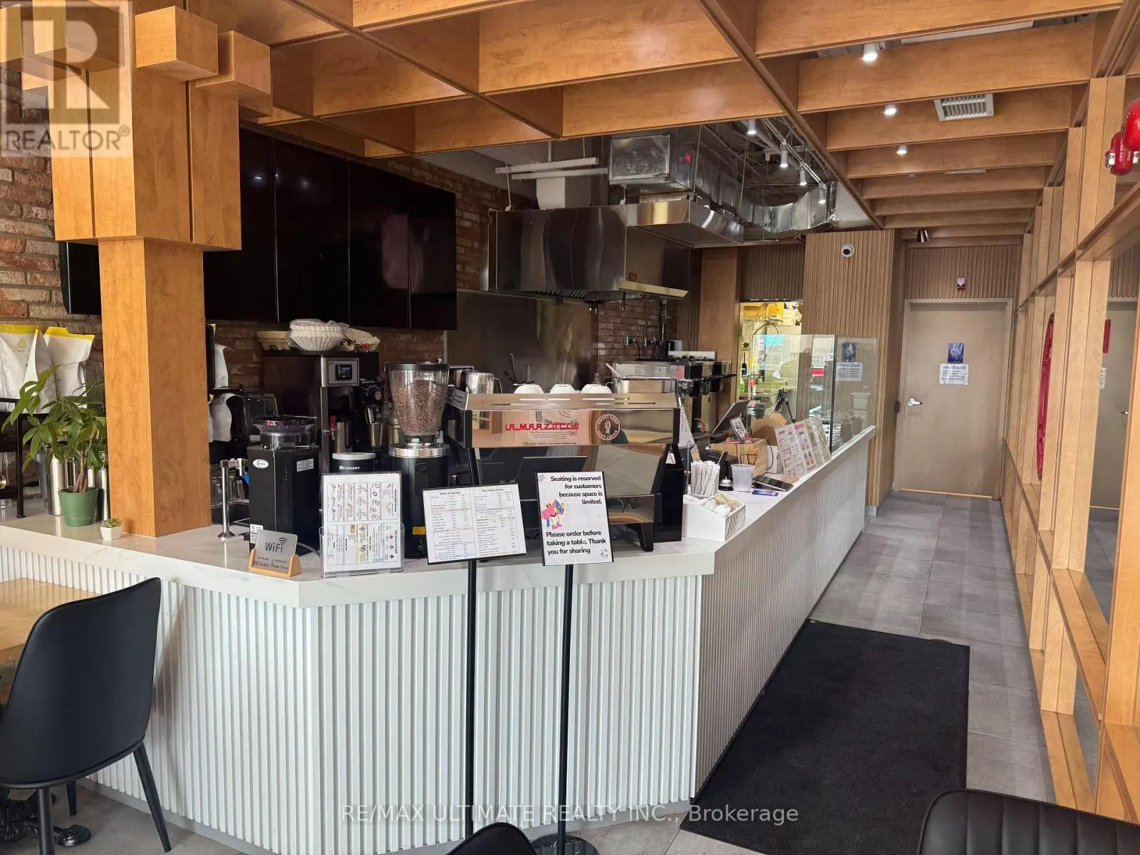 12 - 255 KING STREET N