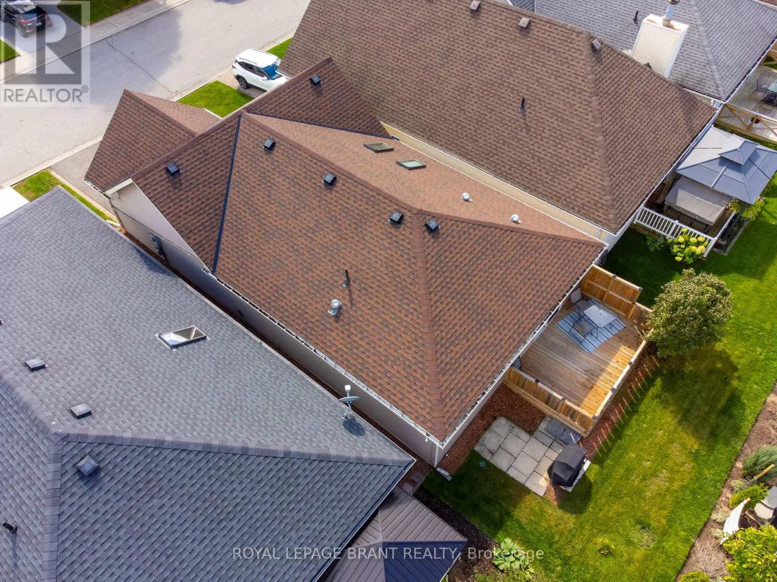 12 HAWKINS CRESCENT