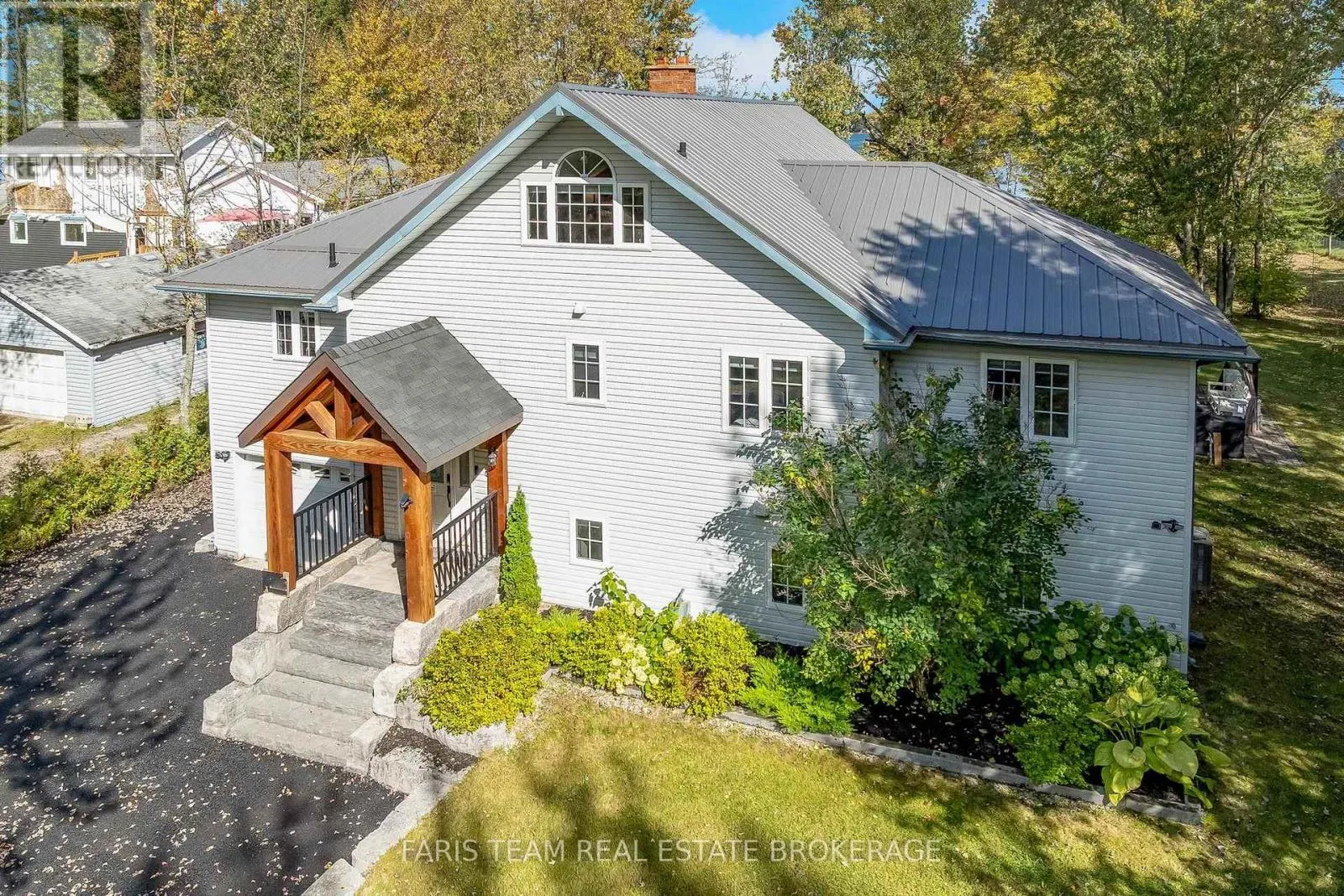 6 SPRING LANE