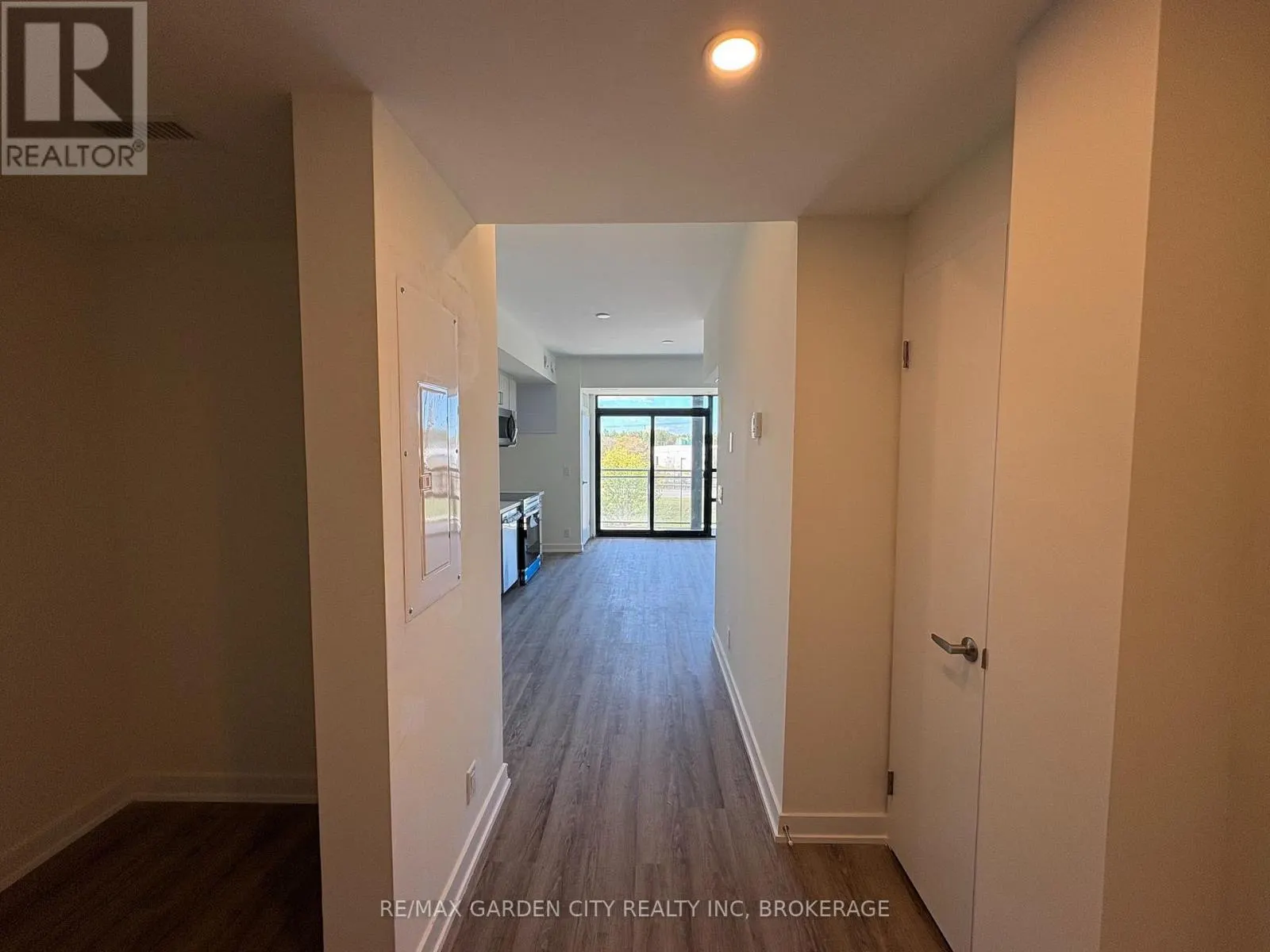 326 - 350 PRINCE CHARLES DRIVE #326
