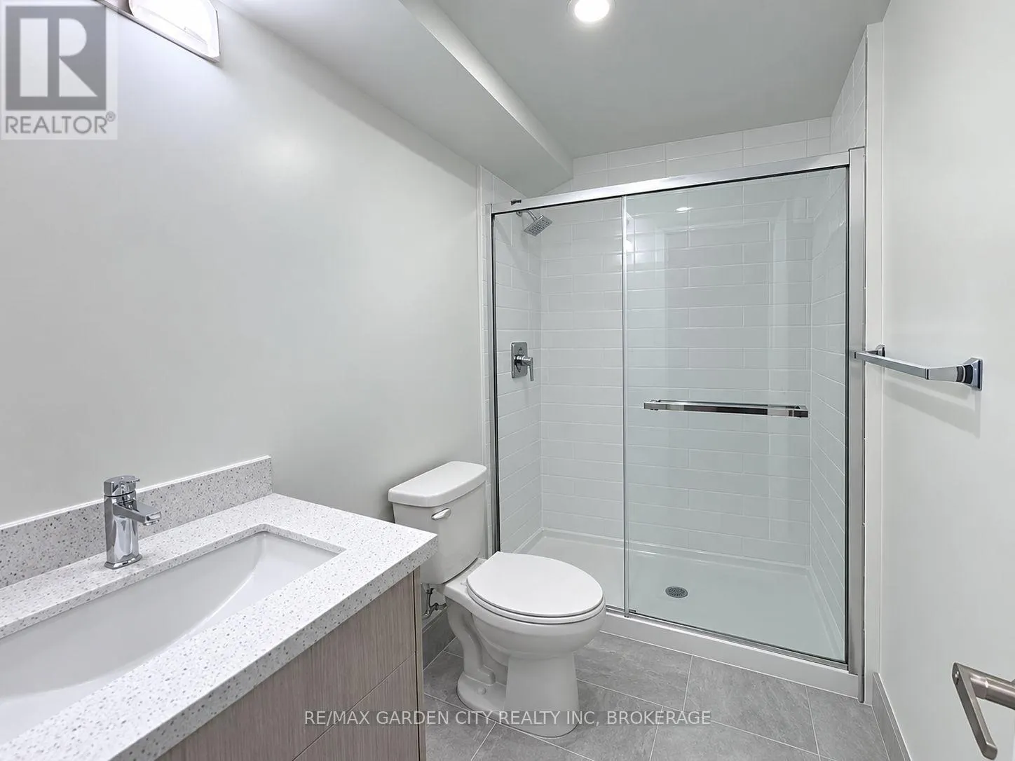 326 - 350 PRINCE CHARLES DRIVE #326