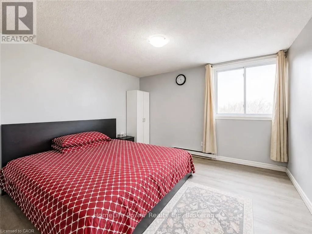 303 - 4 AVALON PLACE #303