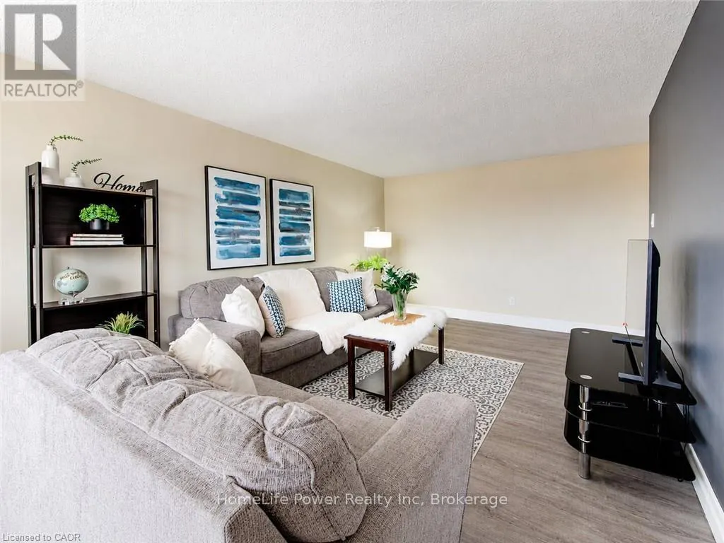 303 - 4 AVALON PLACE #303