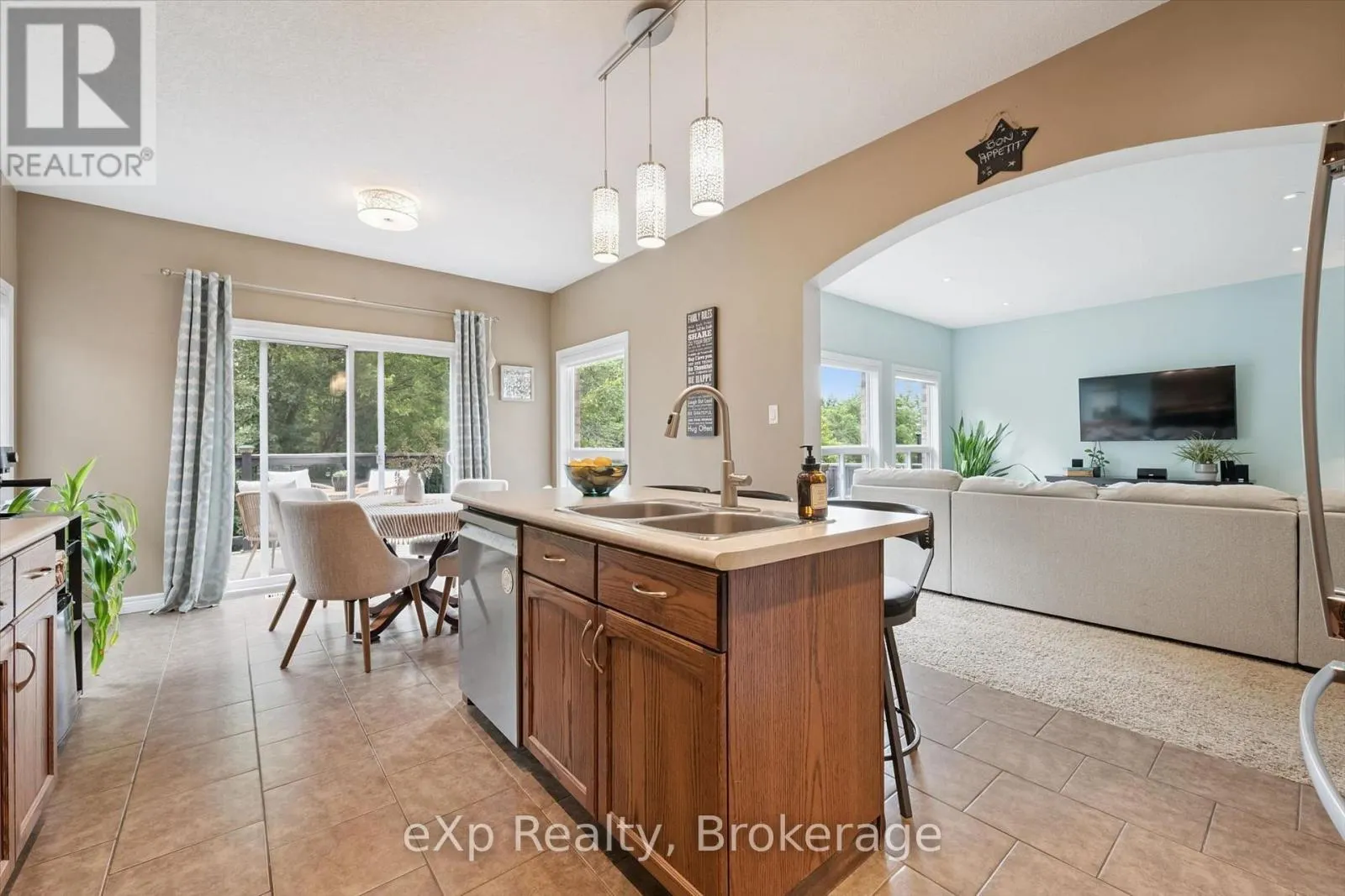 41 WESTRA DRIVE