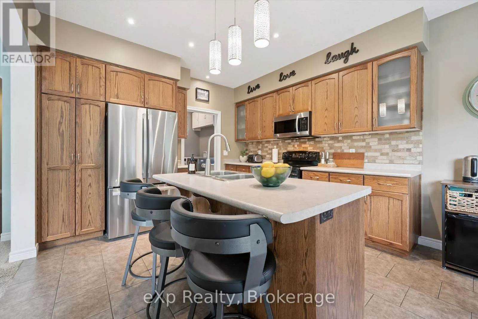 41 WESTRA DRIVE